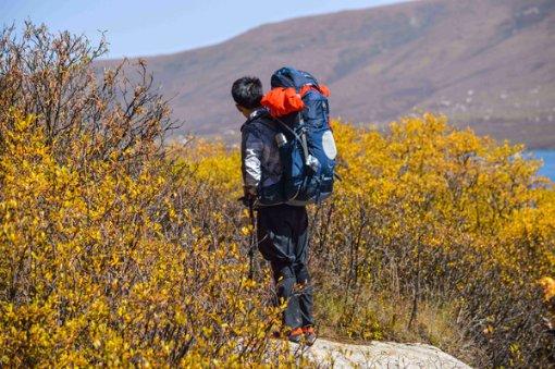 已婚男人在外面的女人,女人不会一直等他,除非离婚娶那个女人,要么有钱去供养着她,否则只是昙花一现?- 专业问答网站